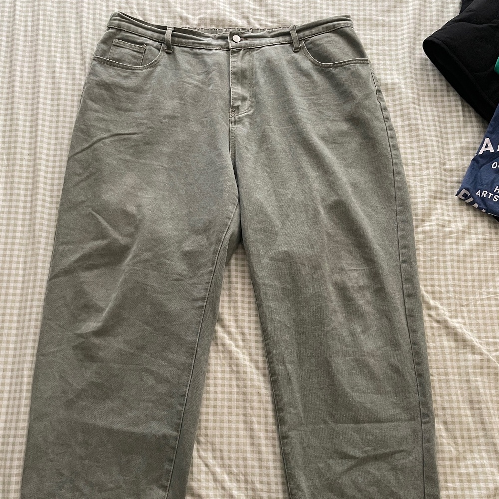 Plus Size Wide Leg Pant
